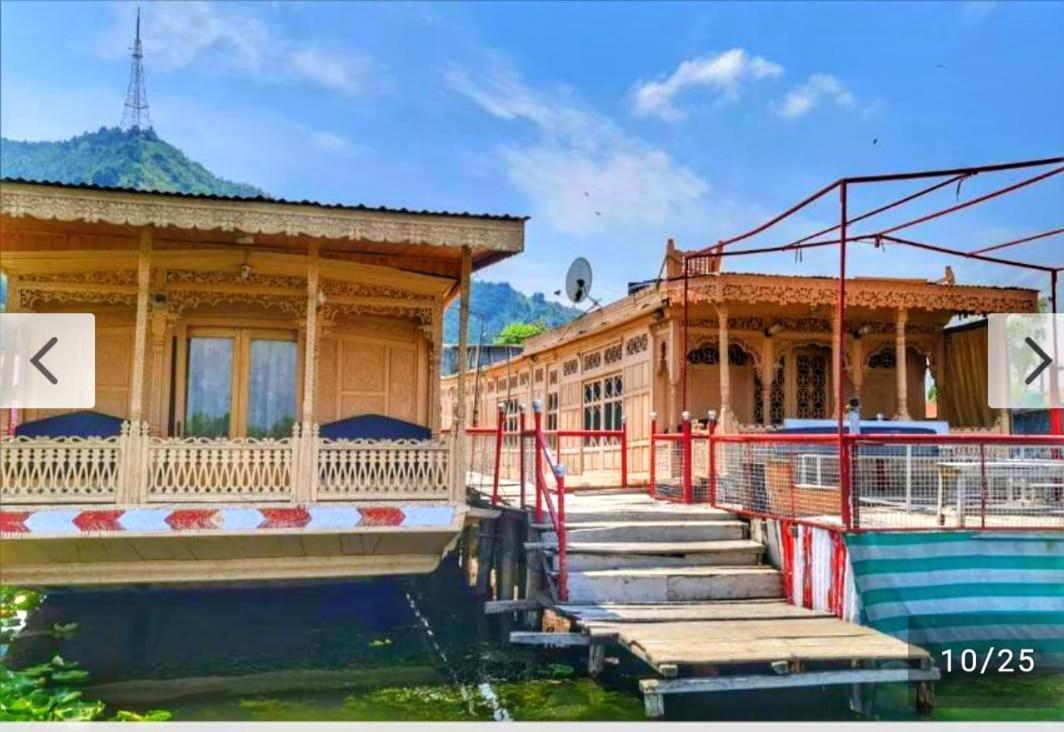 Lala Rukh Group Of Houseboats Hotel Srīnagar Buitenkant foto