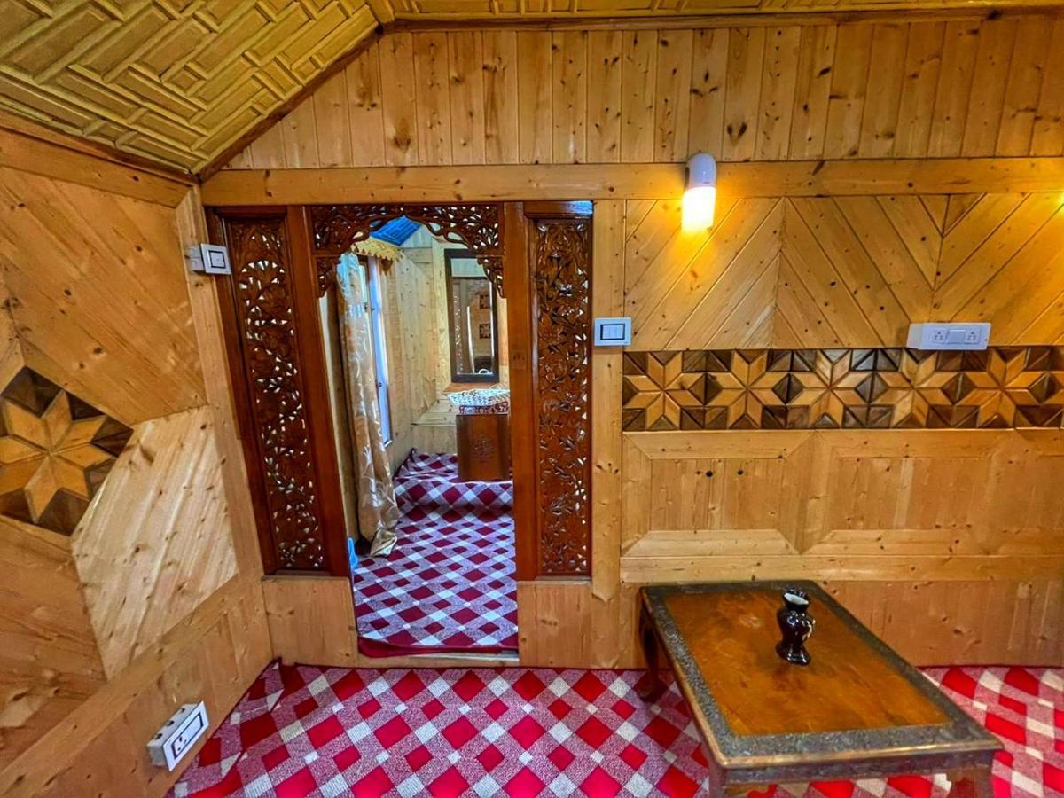 Lala Rukh Group Of Houseboats Hotel Srīnagar Buitenkant foto