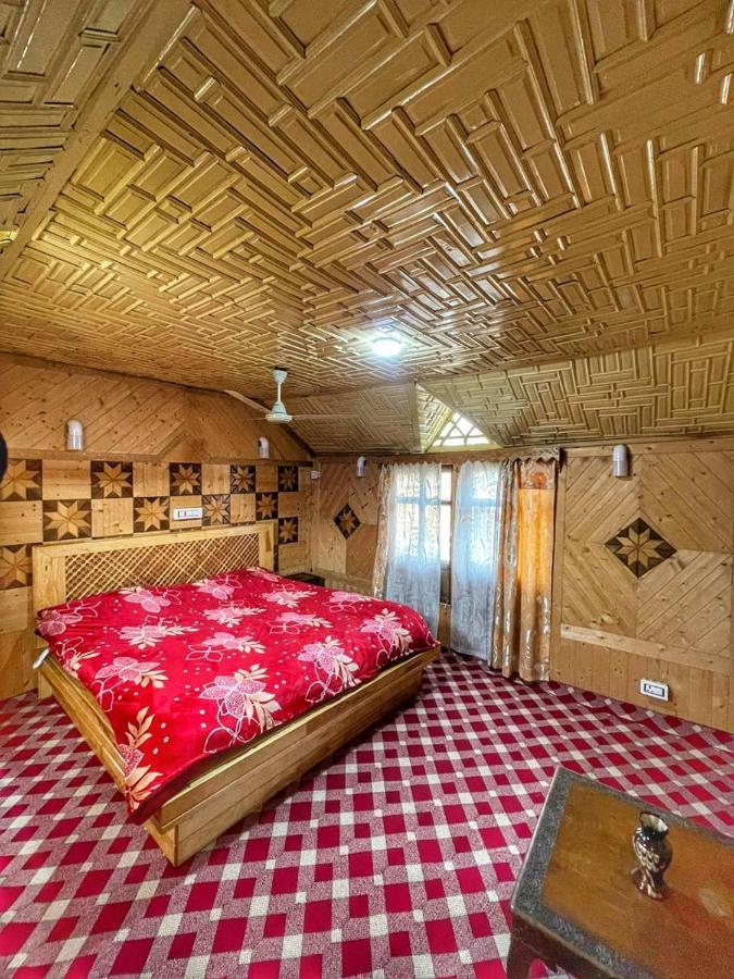 Lala Rukh Group Of Houseboats Hotel Srīnagar Buitenkant foto
